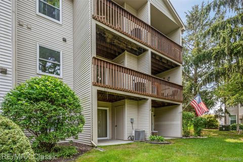 Tiny photo for 4990 Oak Hill Drive #59, Waterford Charter Township, MI 48329 (MLS # 20251023993)