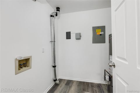 Tiny photo for 4990 Oak Hill Drive #59, Waterford Charter Township, MI 48329 (MLS # 20251023993)