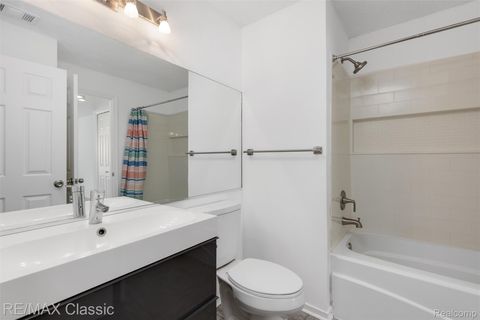 Tiny photo for 4990 Oak Hill Drive #59, Waterford Charter Township, MI 48329 (MLS # 20251023993)