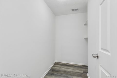 Tiny photo for 4990 Oak Hill Drive #59, Waterford Charter Township, MI 48329 (MLS # 20251023993)