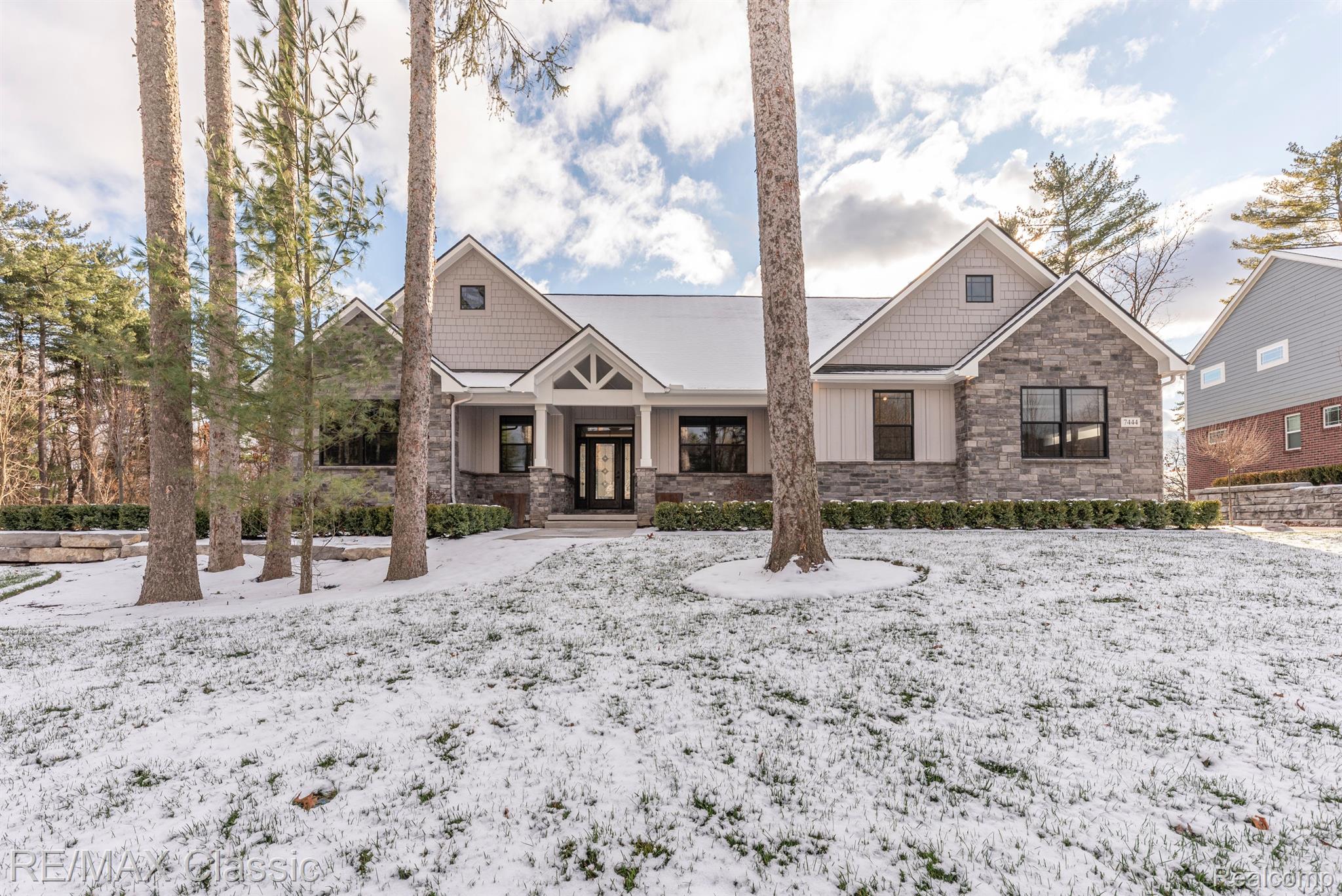 5535 W Huron River Drive