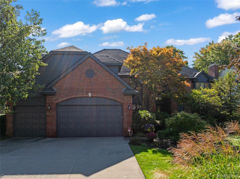 1555 Wandrei Court Commerce Charter Township MI 48382