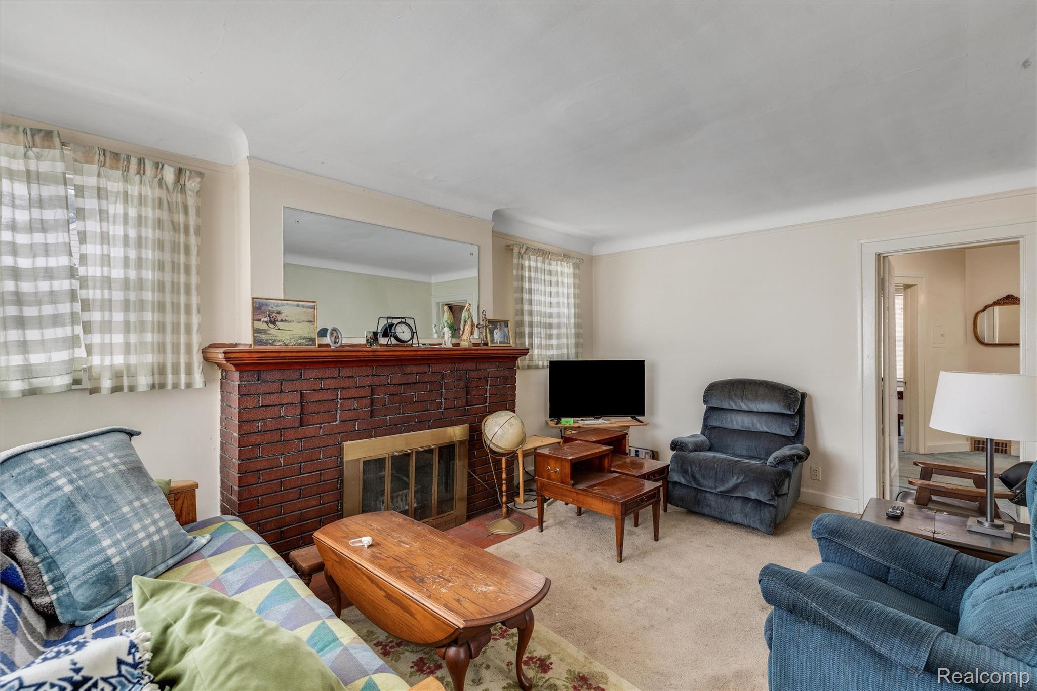 1015 W Marshall Street