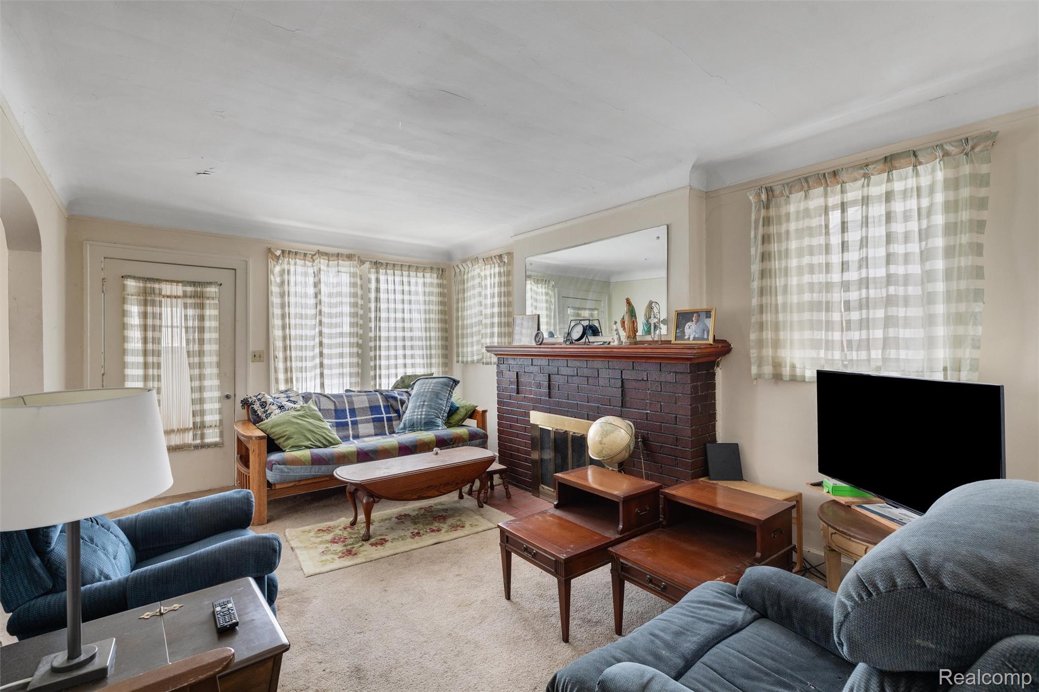 1015 W Marshall Street