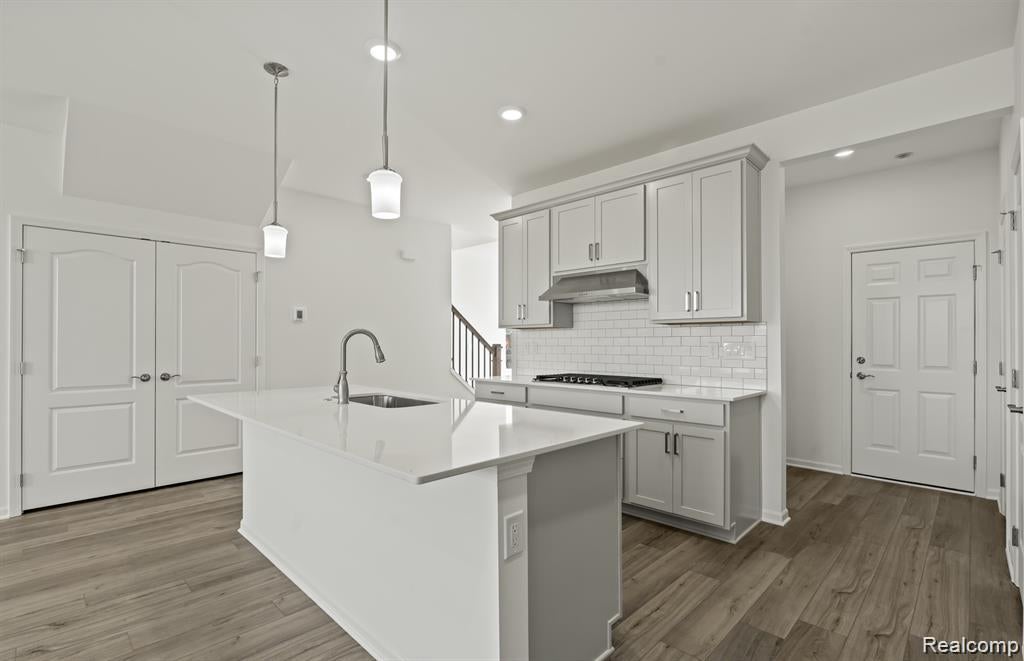 5570 E Spaniel Drive