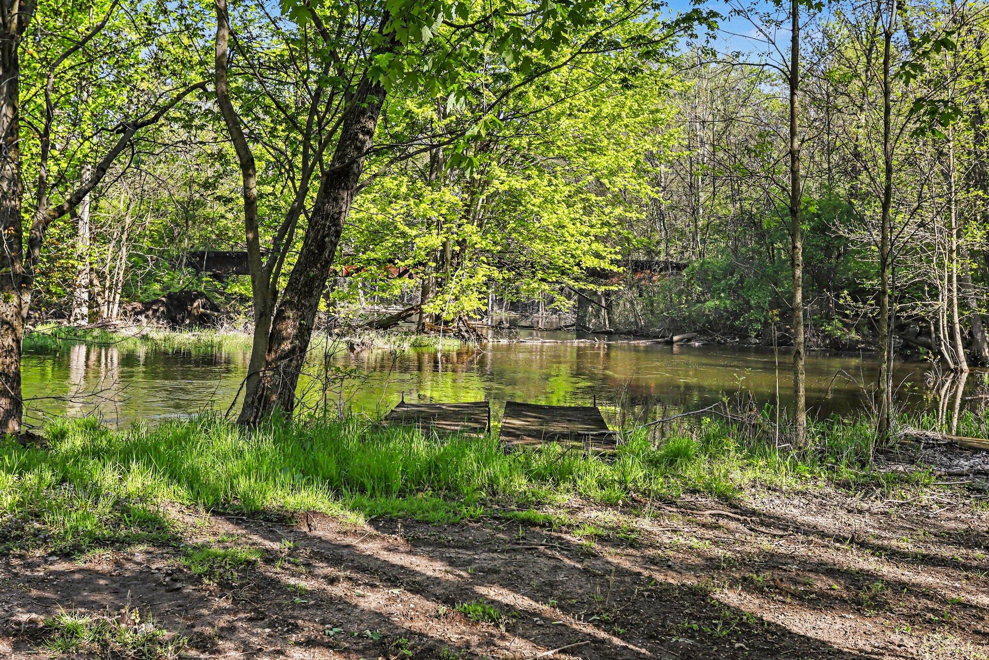 711 N Burr Oak Road