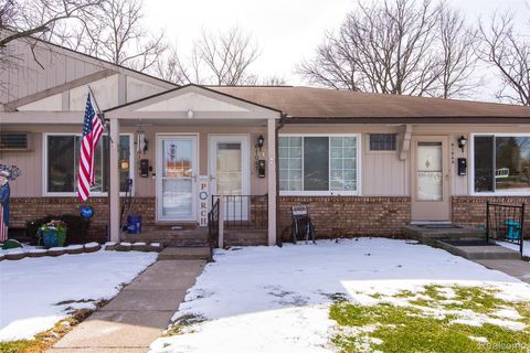 61047 Heritage Blvd South Lyon City MI 48178