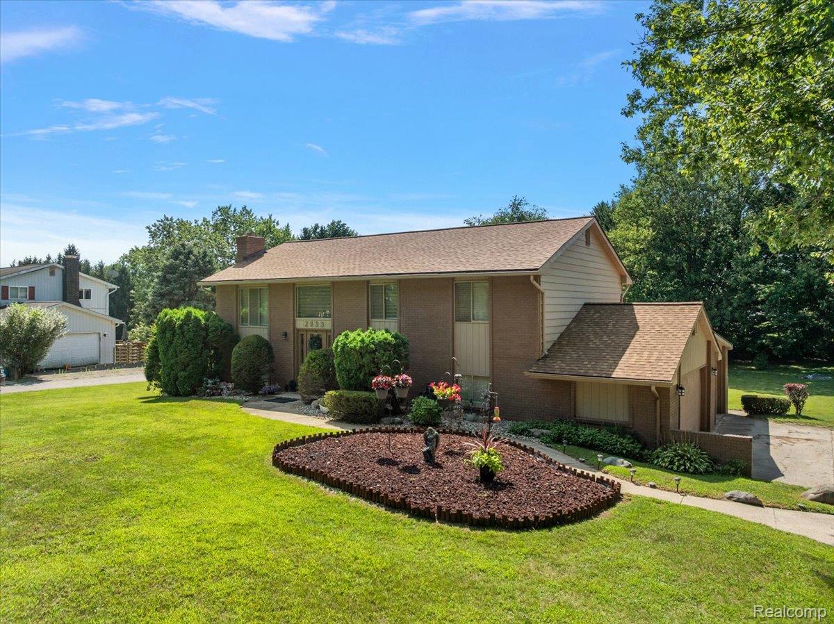 2933 Bullard Road
