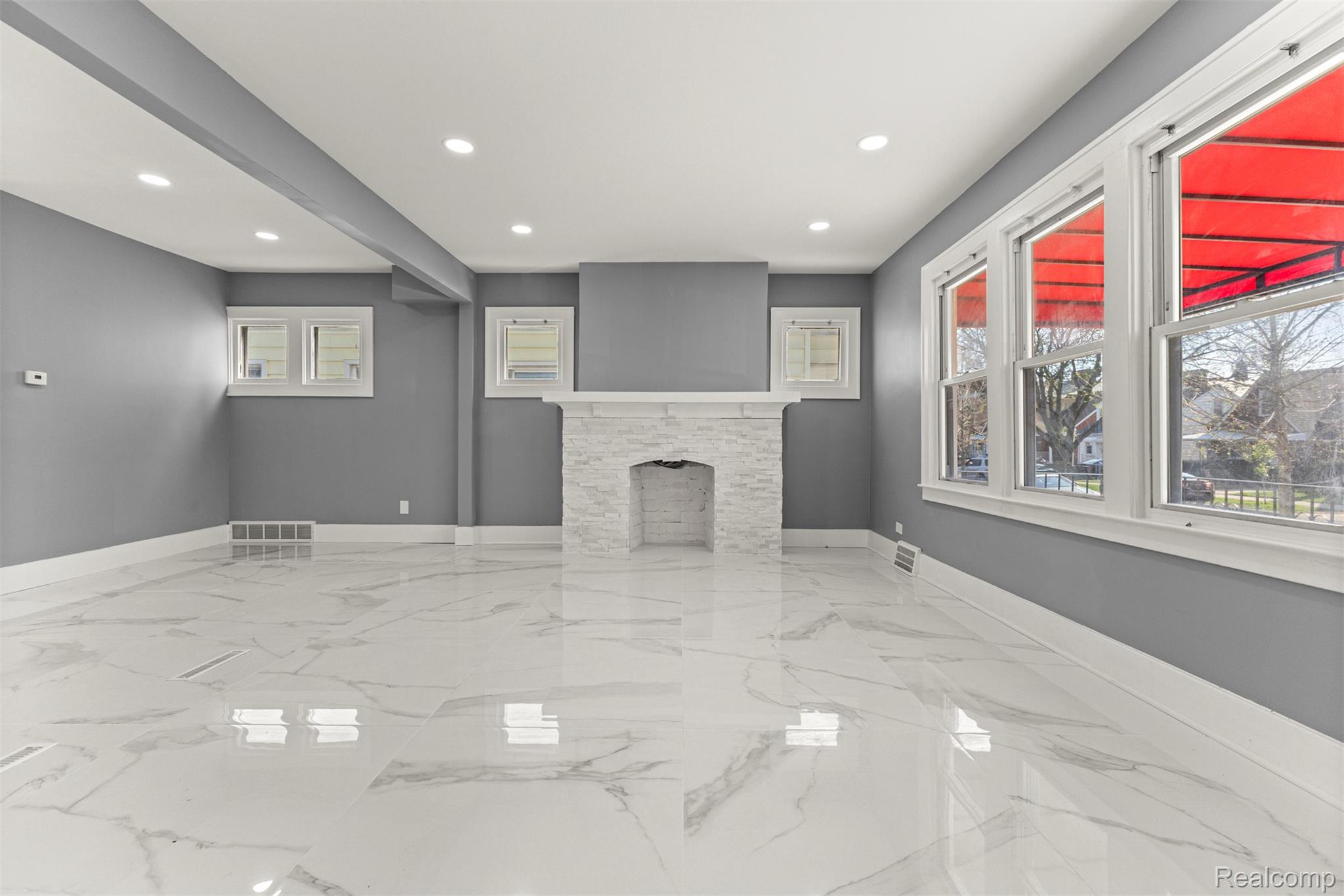 6842 Jonathon Street