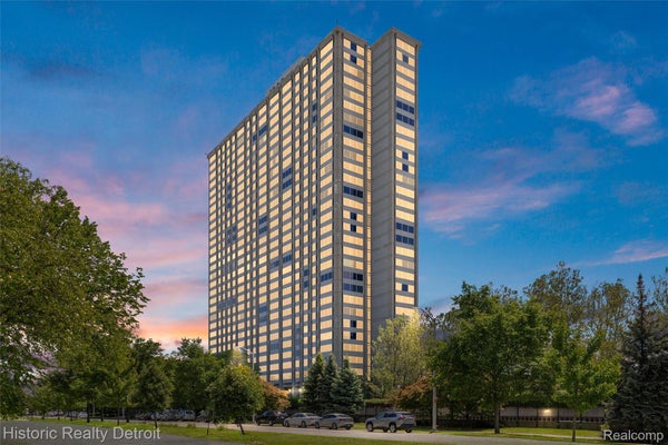 1300 E LAFAYETTE ST # 610-11, DETROIT, MI 48207 - Image 3ddebb706096e97cbef851f4a9ffbc73/3736303184