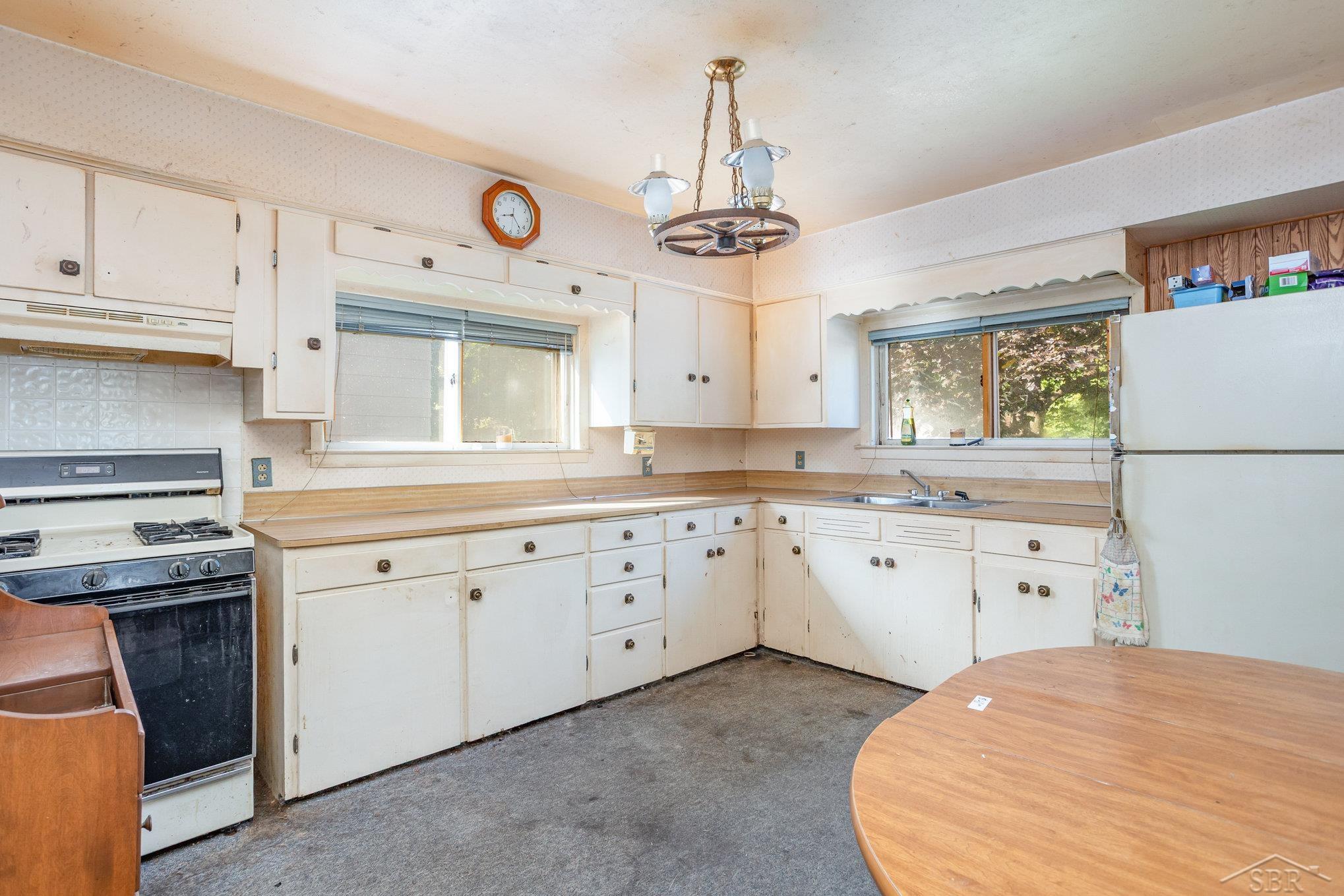 Saginaw City, Michigan 48602, United States, 2 Bedrooms Bedrooms, ,1 BathroomBathrooms,Residential,Pending,210955