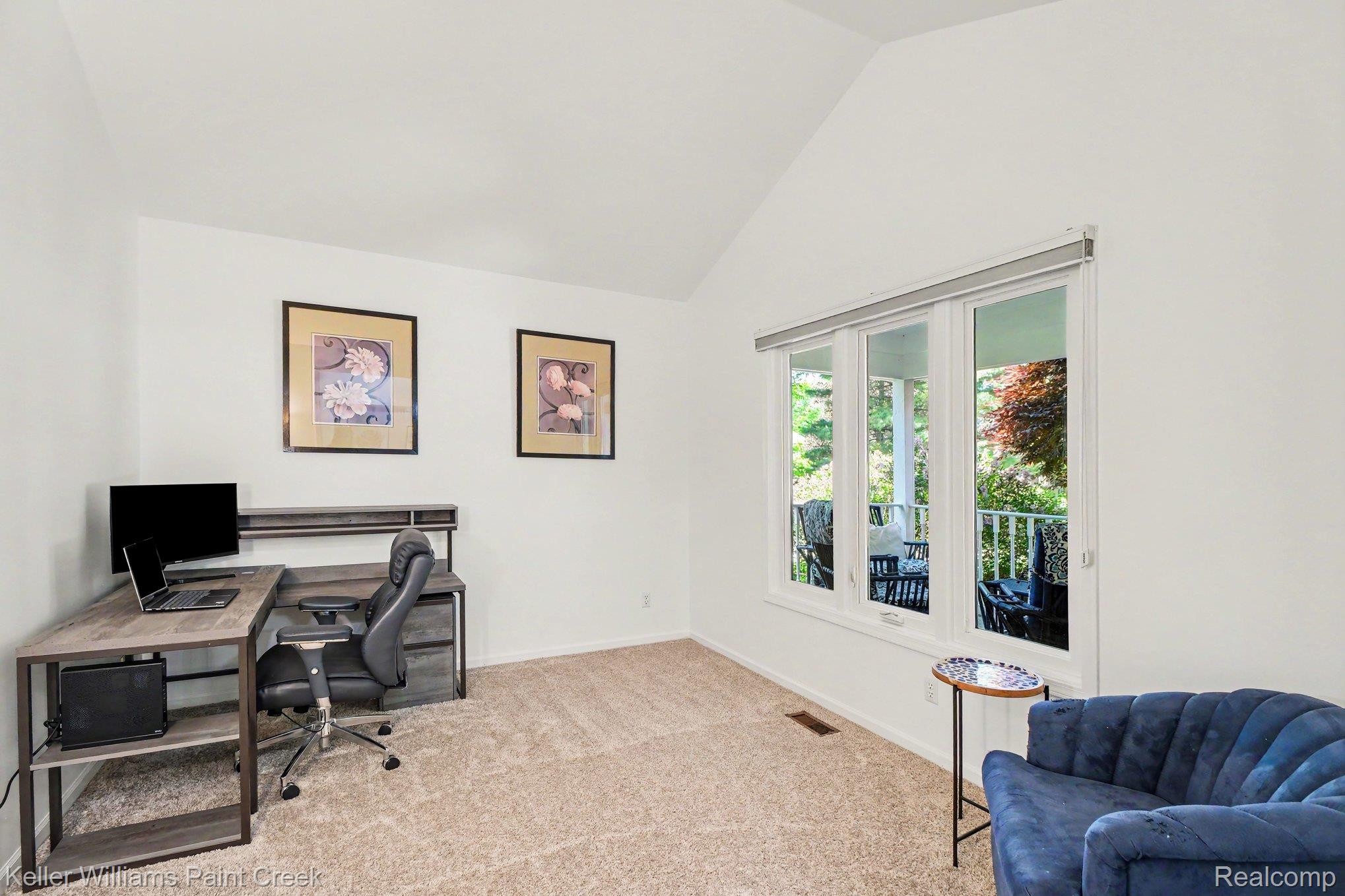 1091 American Elm Street