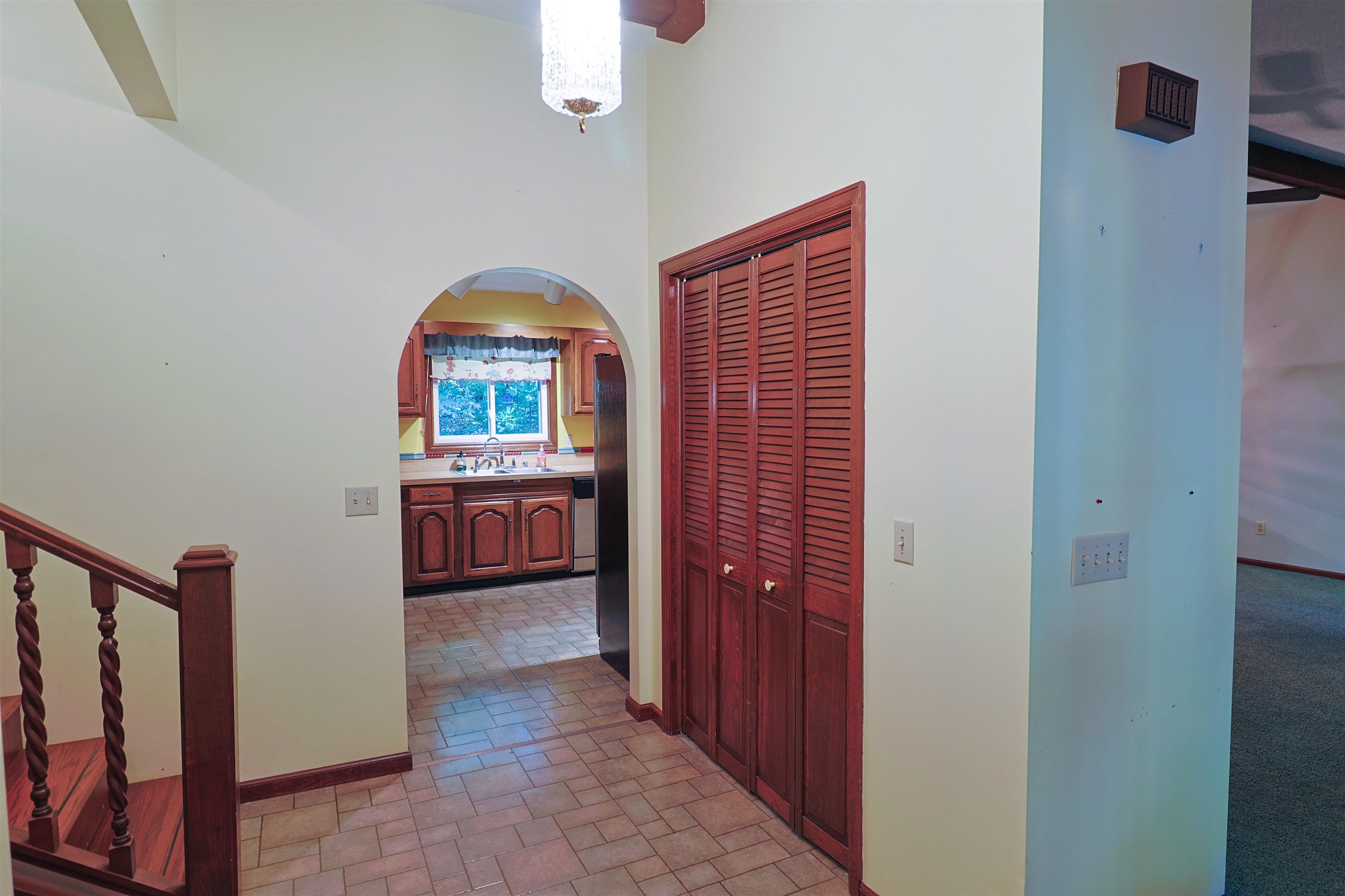 8800 Golfside Court