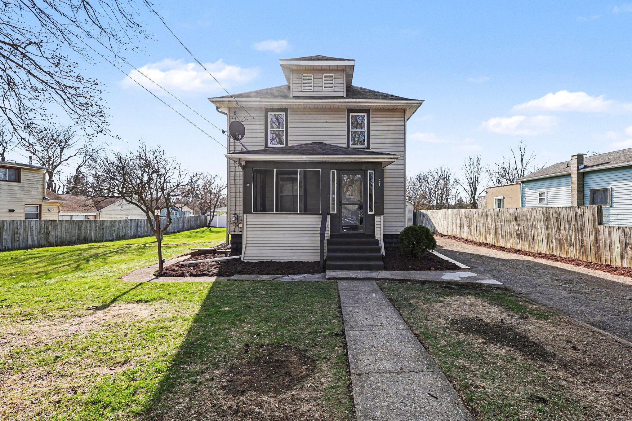 1104 N Waterloo Avenue