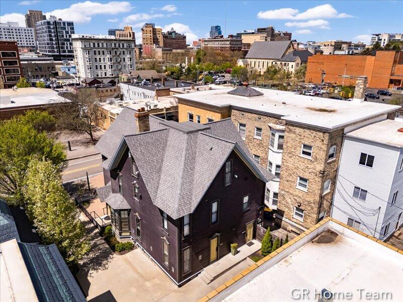22 Jefferson Avenue SE