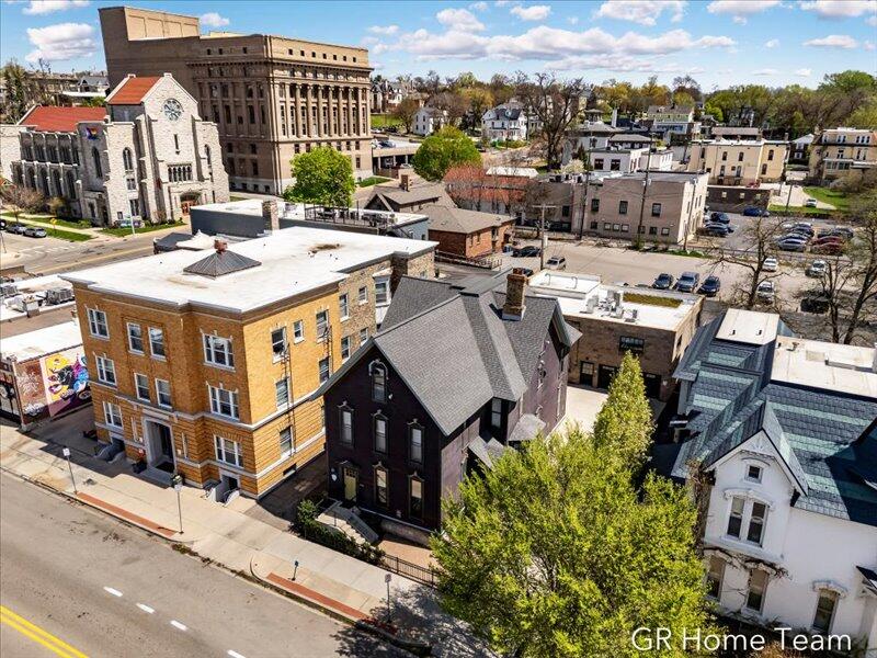 22 Jefferson Avenue SE