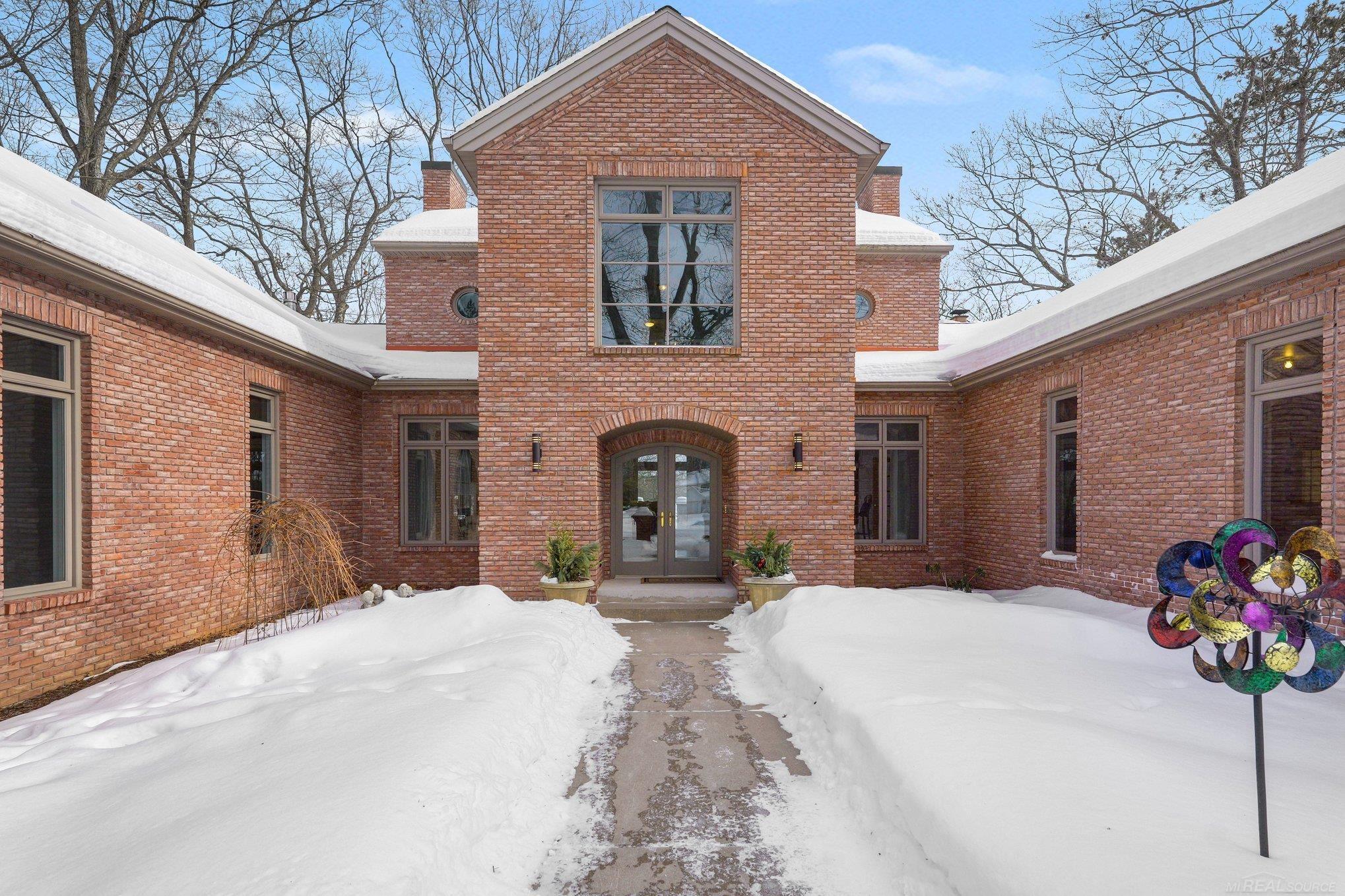 N3870 N Grand Oak Drive