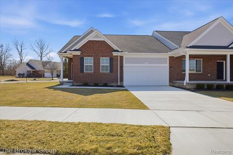 1470 Lincoln Street Lapeer City MI 48446