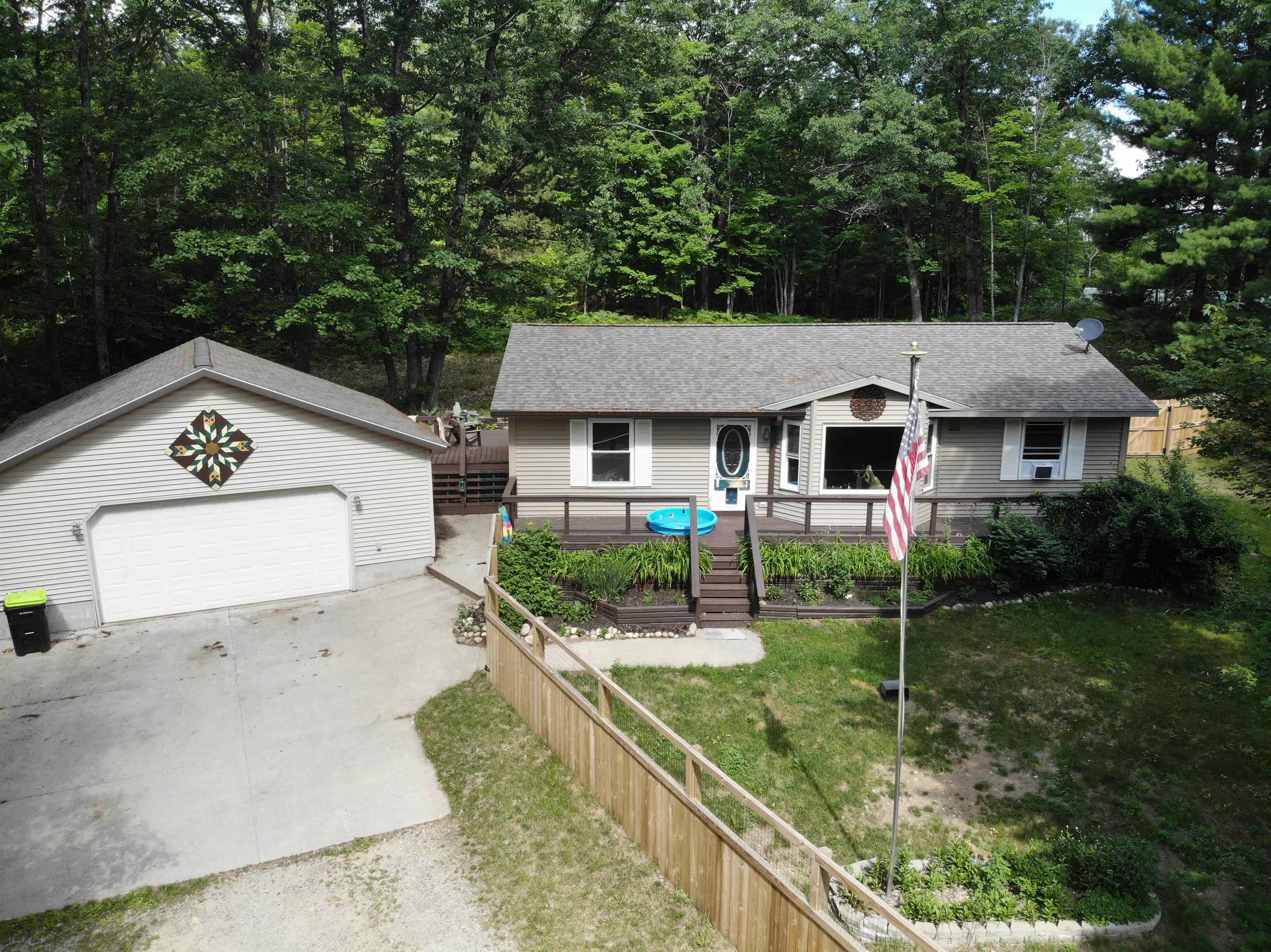 2577 NW Valley Road