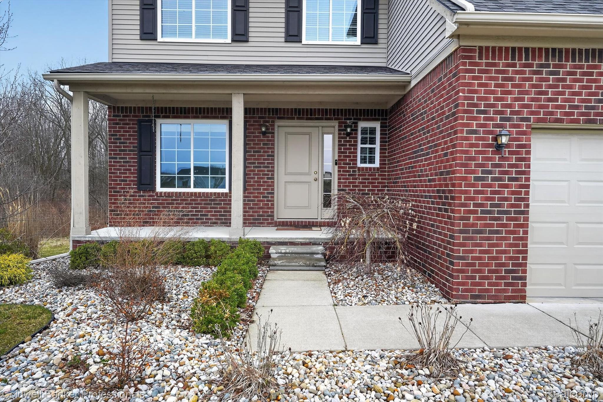 8314 Peninsula Circle