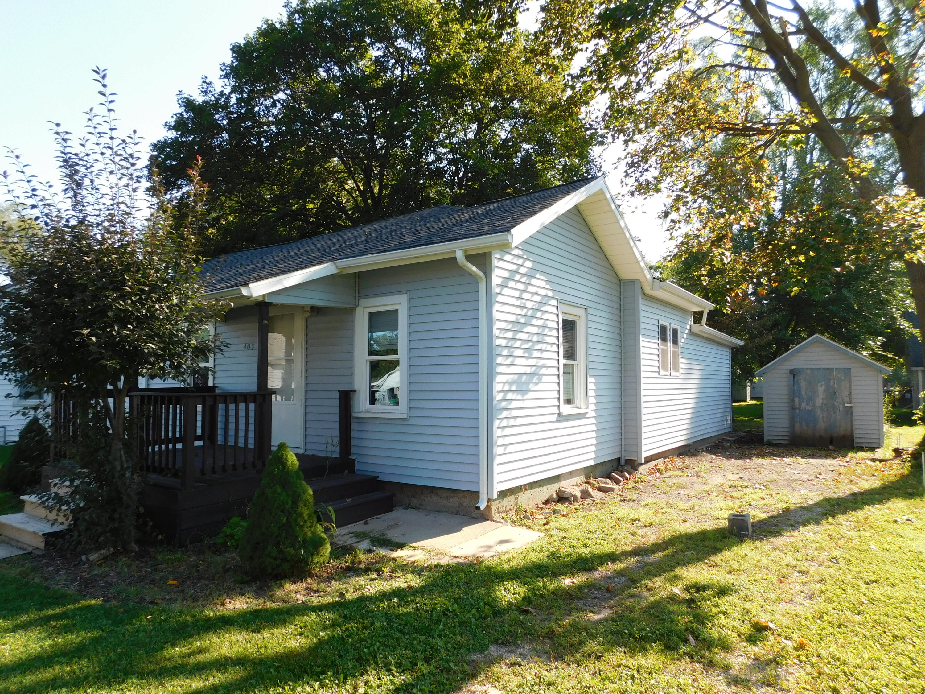403 Center Street