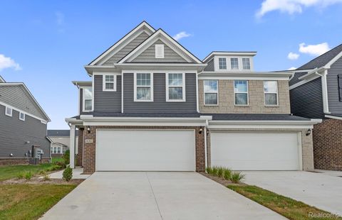 4082 NOTTINGHAM Circle Village Of Clarkston City MI 48346