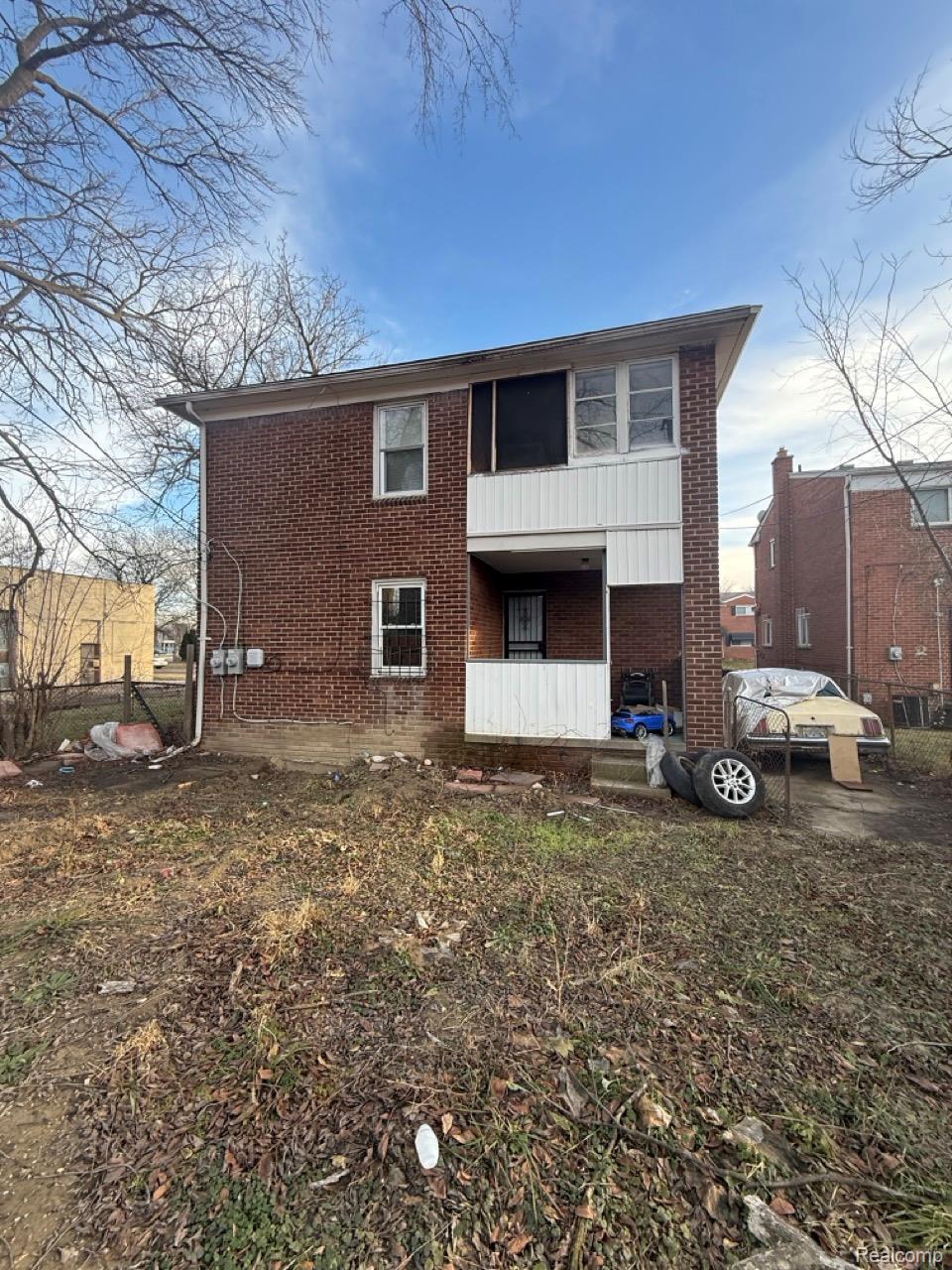 3734 W Buena Vista Street