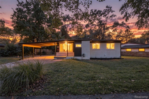 15211 JOAN ST, OAK PARK, MI 48237 - Image 3e0bff14bb3c96555b0aa68685ffcdea/2005472288