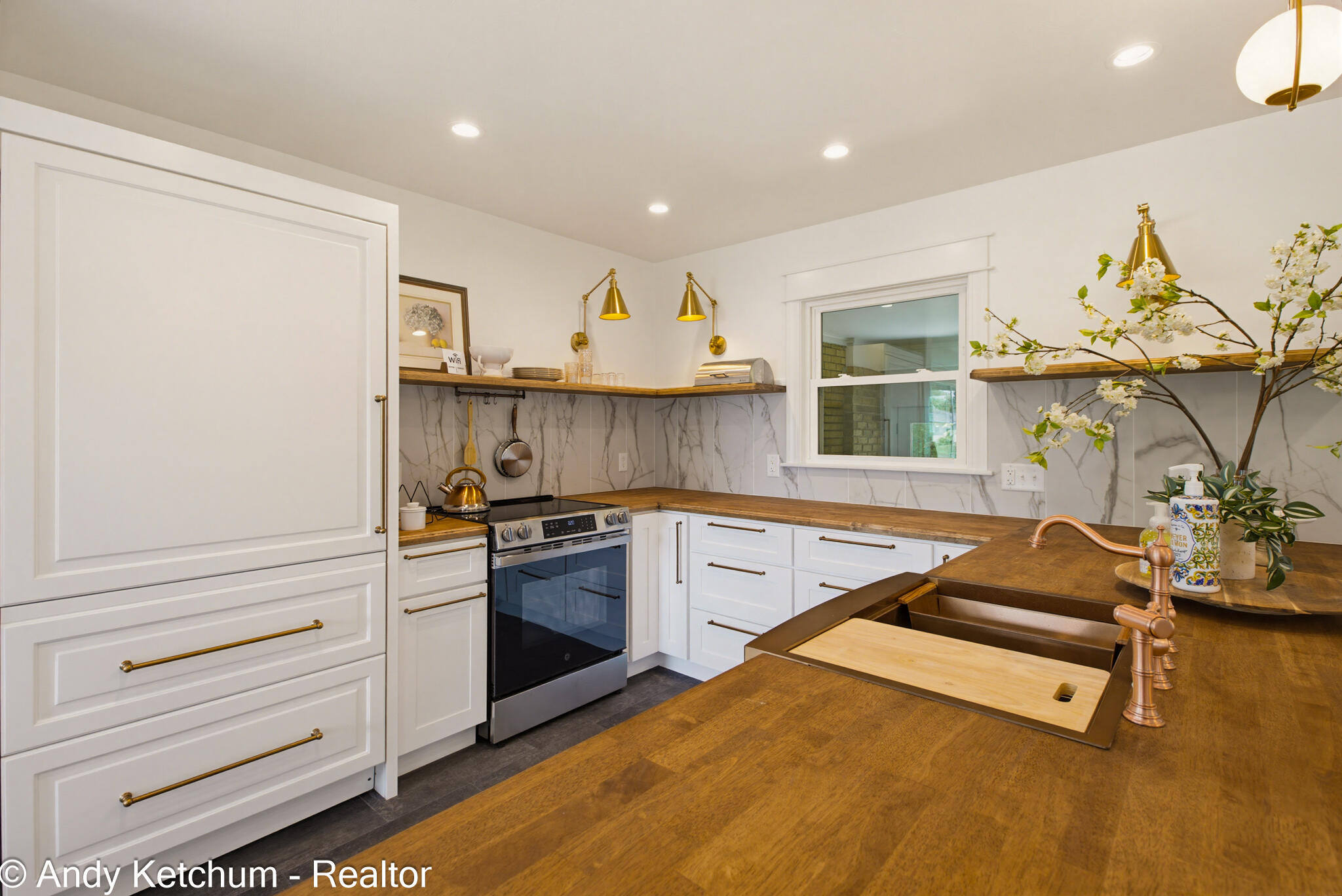 315 W 40th Street