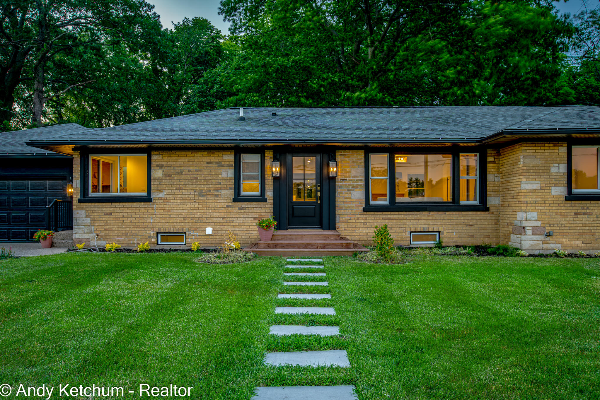 315 W 40th Street