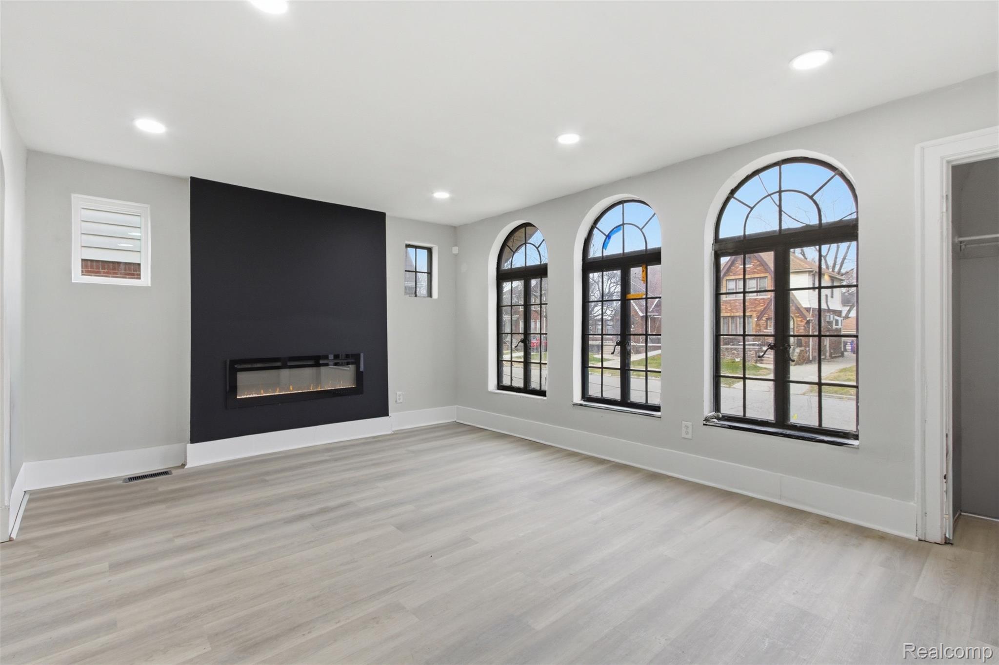 3919 Devonshire Road