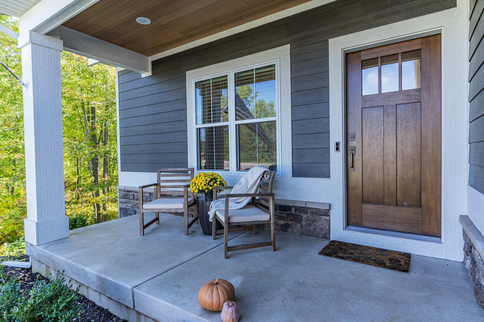 1866 Stratford Lane NW