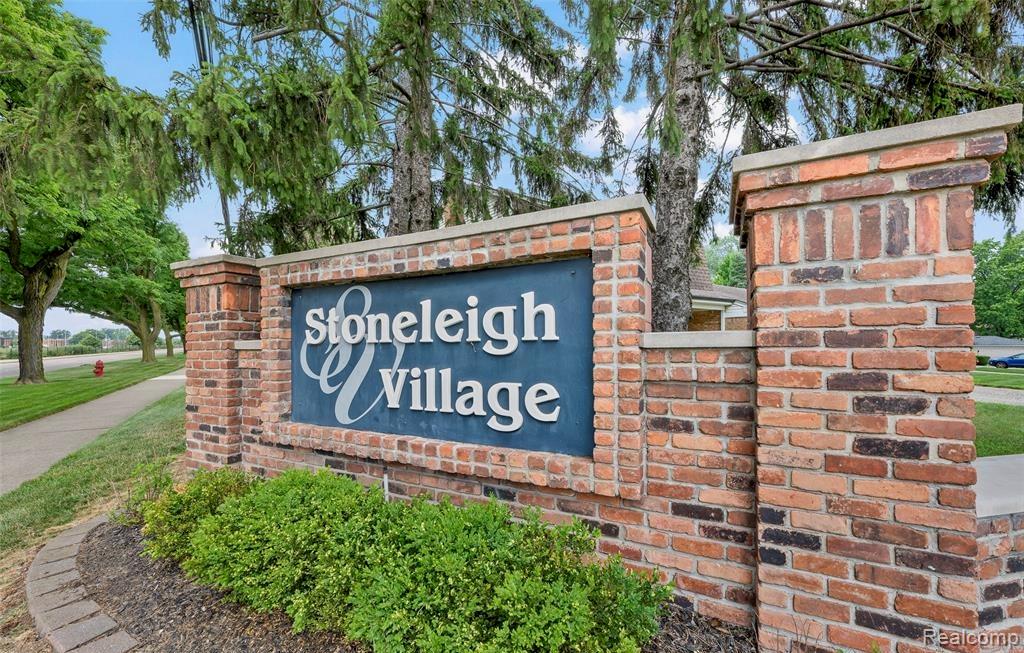 14056 Riverside Street