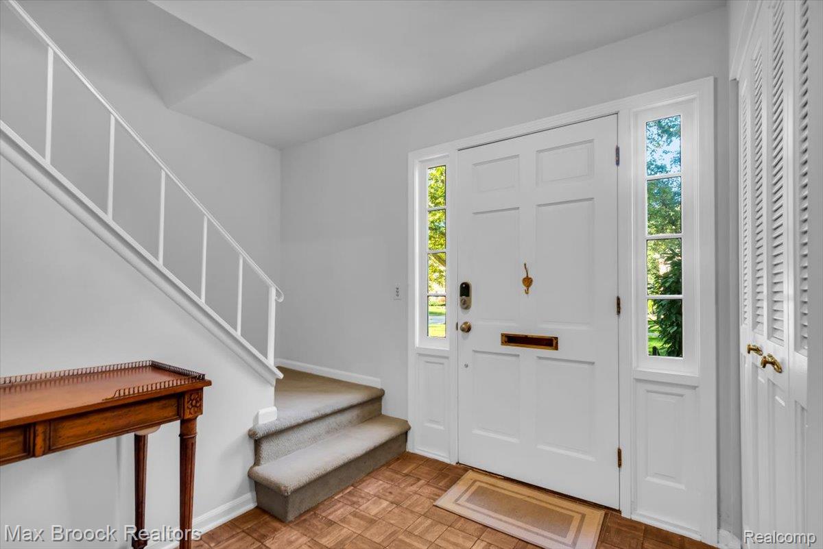 1460 Trailwood Path