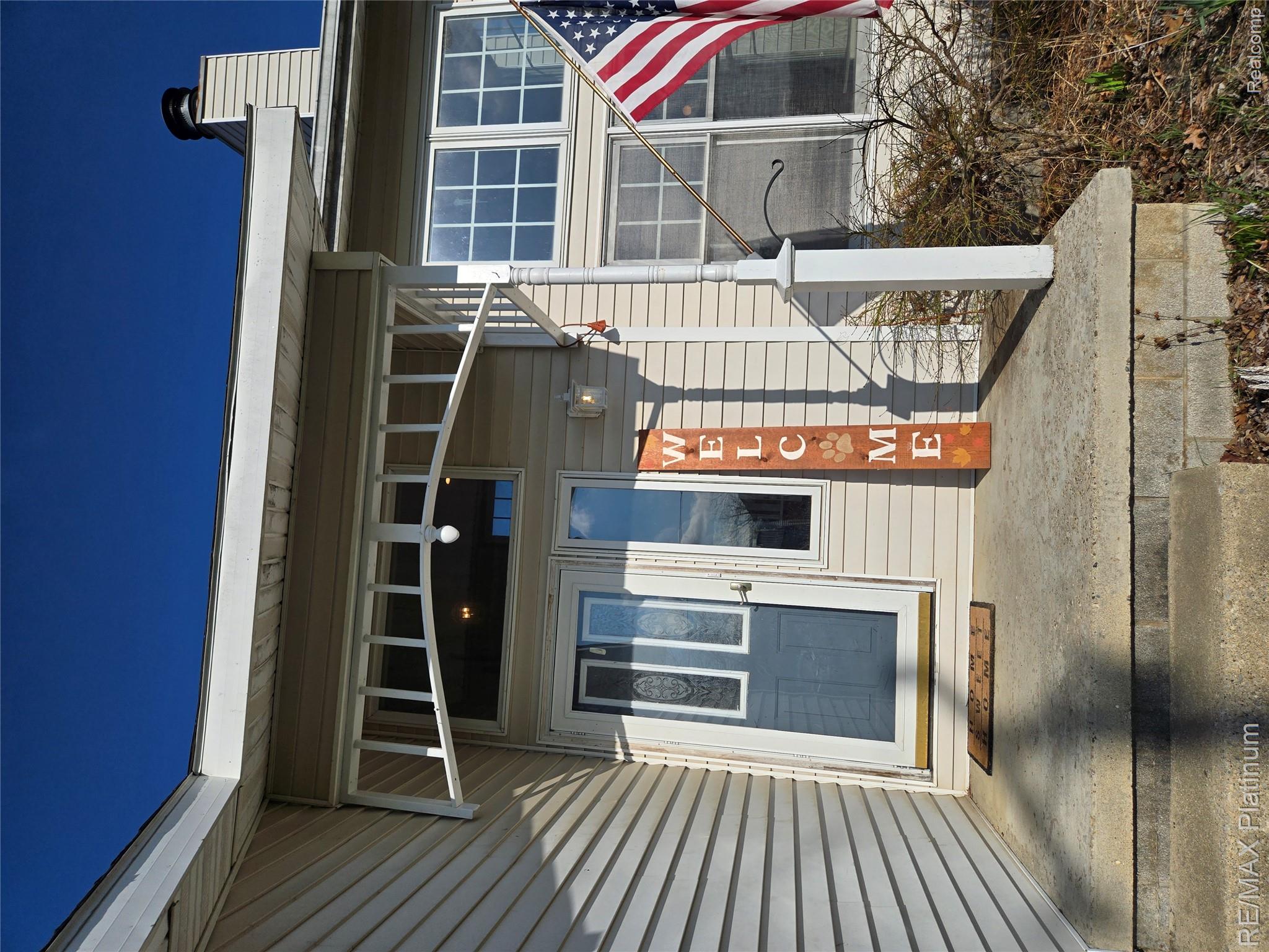 8017 Greenes Drive