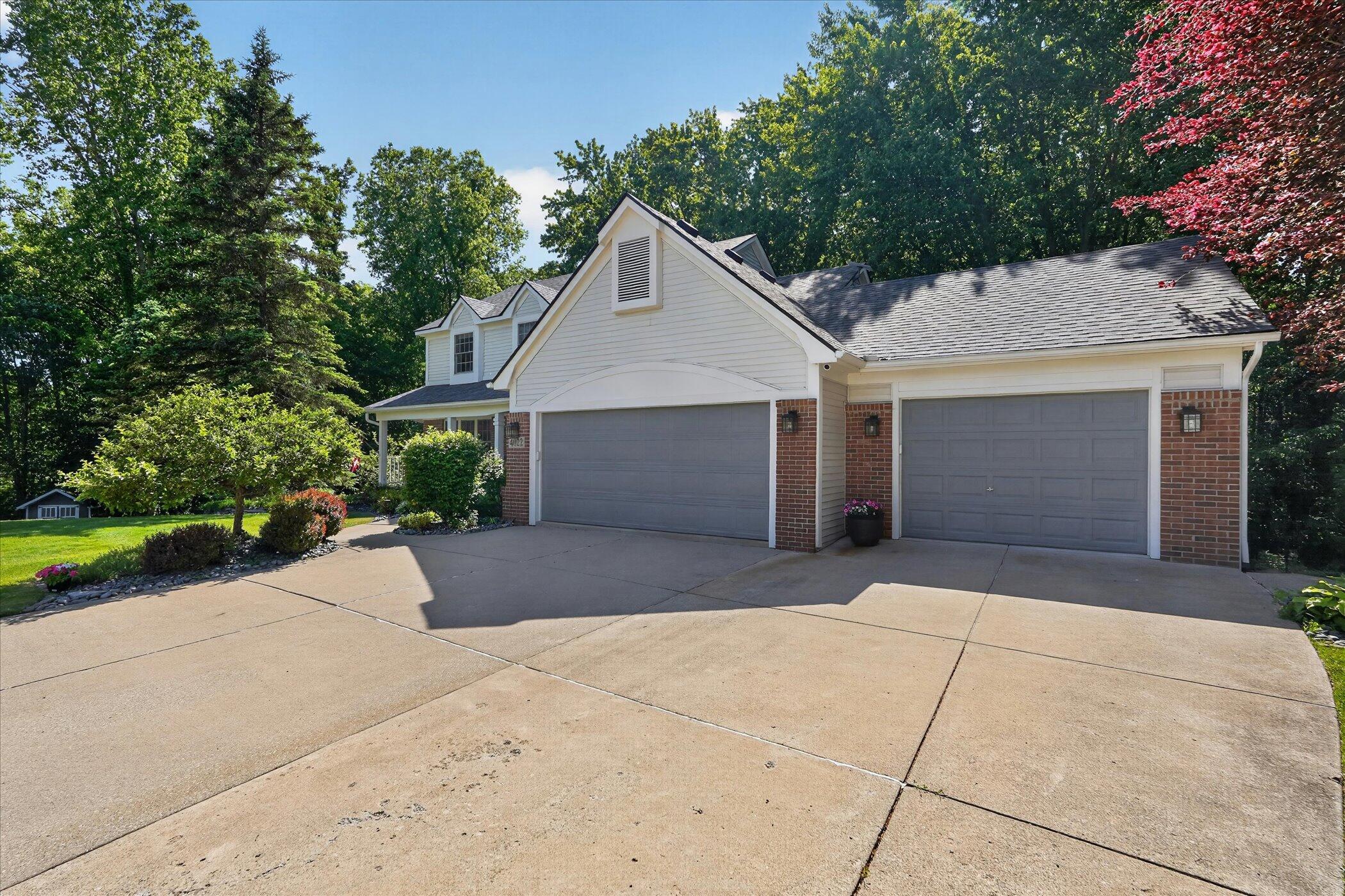 4022 Dun Rovin Court