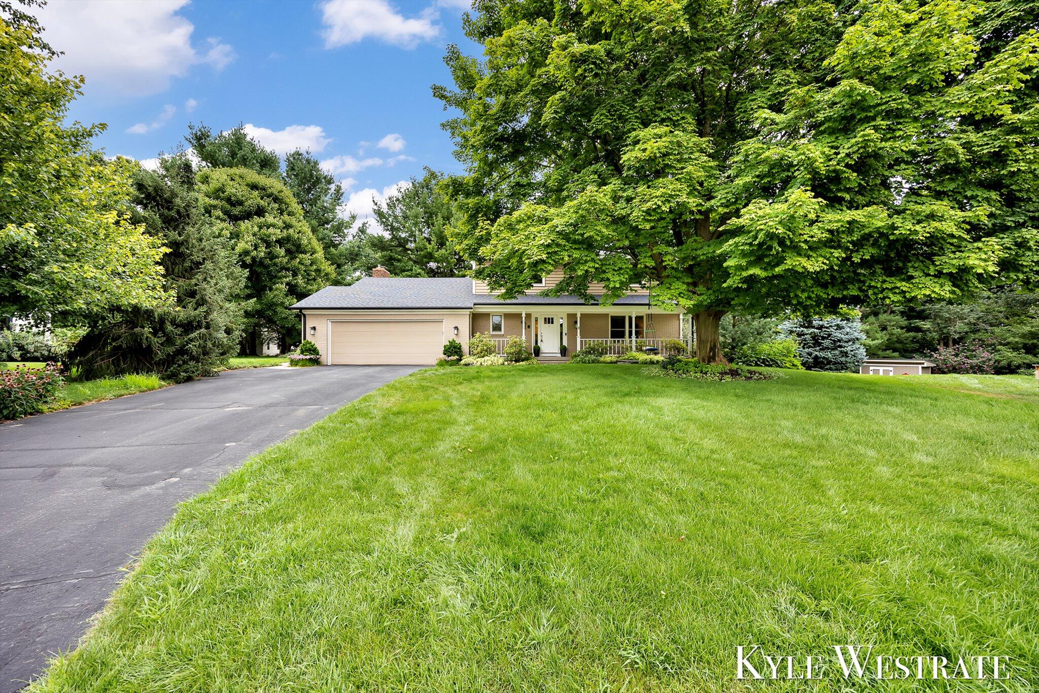 7716 Tobemory Court SE