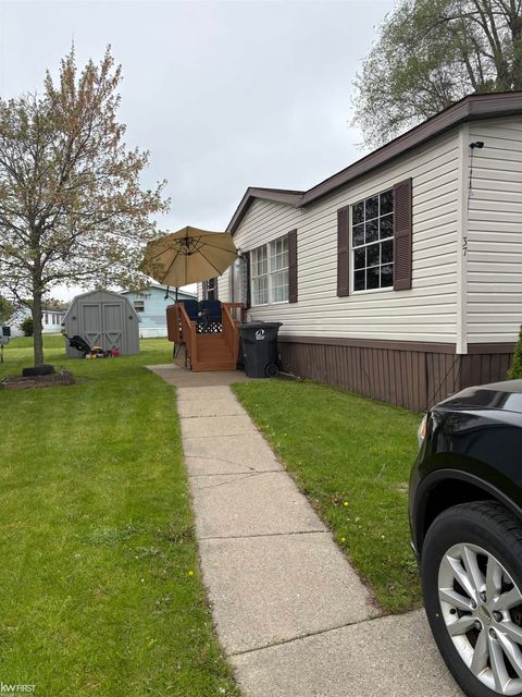 37 Killdeer Court Lapeer City MI 48446