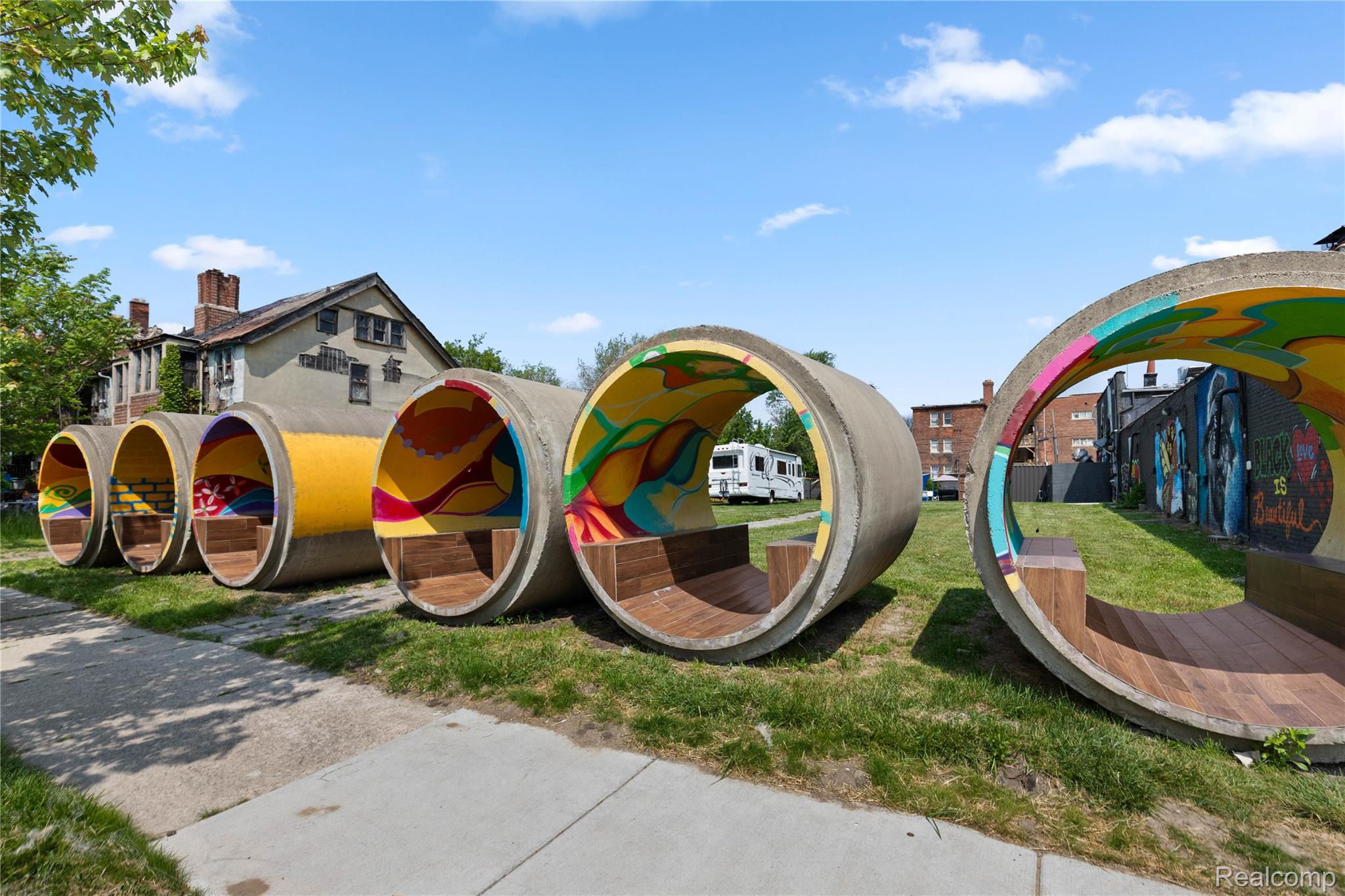 Detroit City, Michigan 48202, United States, 2 Bedrooms Bedrooms, ,1 BathroomBathrooms,Residential,Active,196169