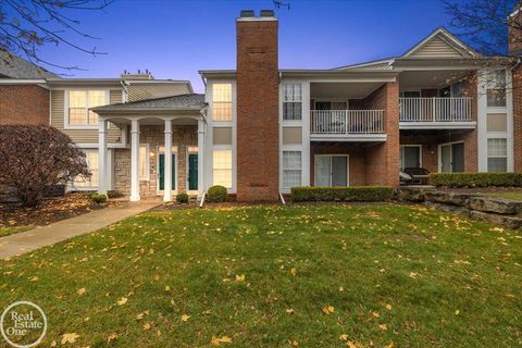 44755 Marigold Drive Sterling Heights City MI 48314