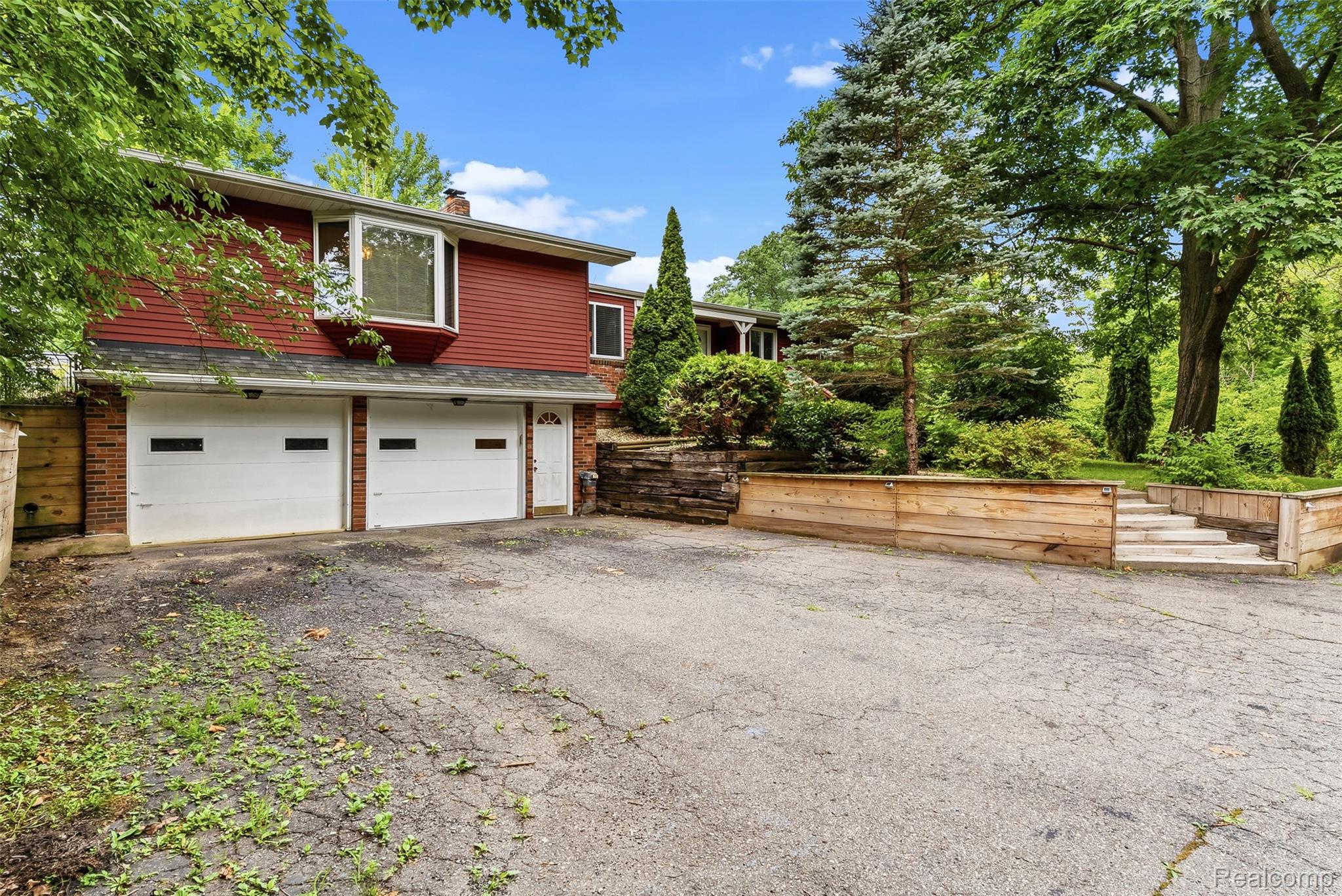 7313 River Road