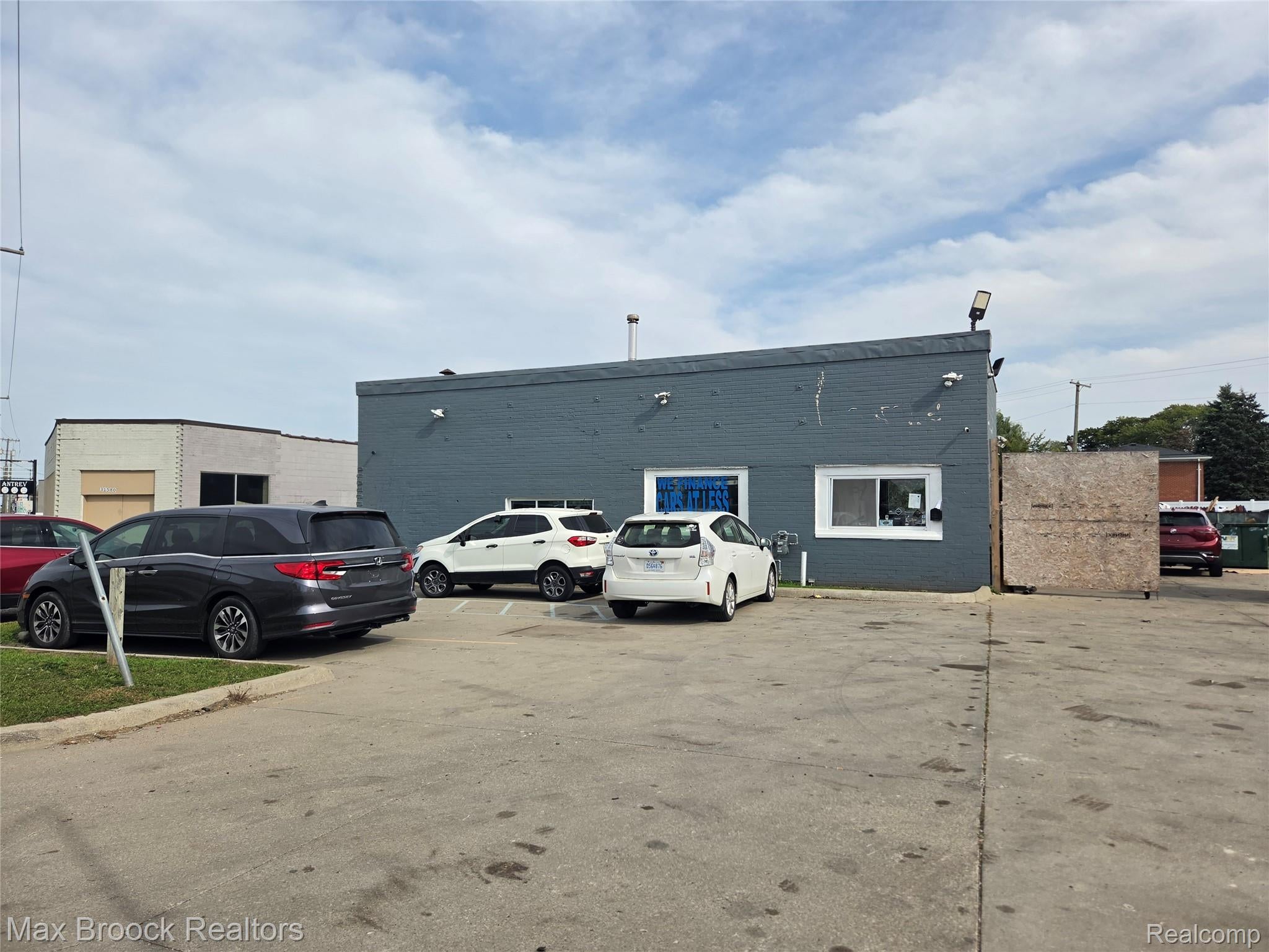 31560 Groesbeck Highway