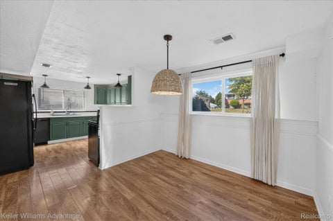 Tiny photo for 942 Panorama Drive, Milford Village, MI 48381 (MLS # 20261068098)