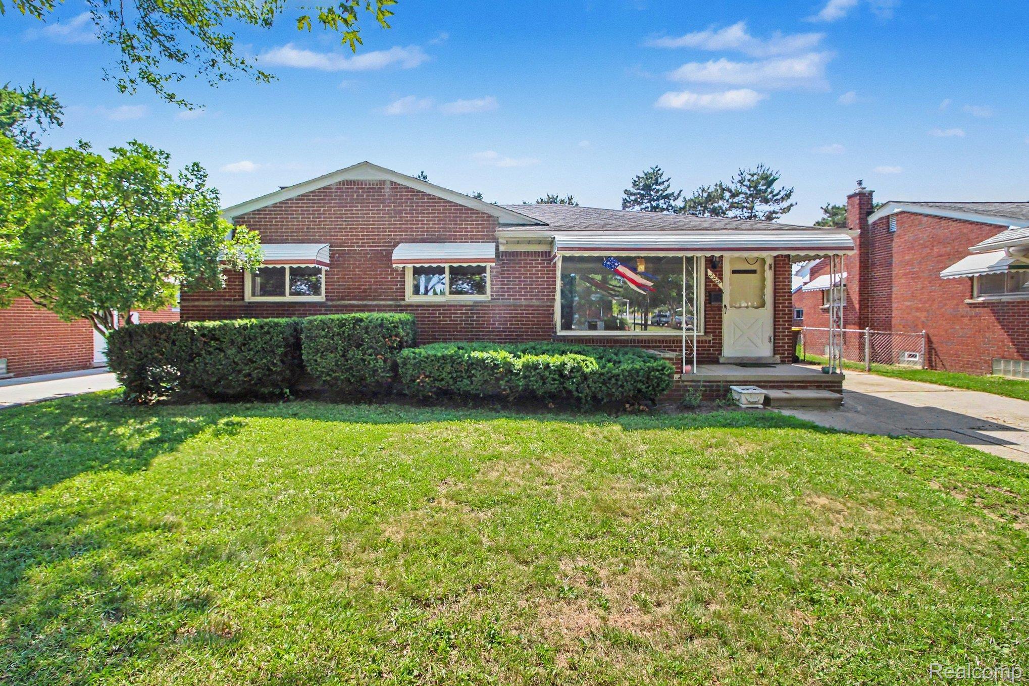 2928 Middlefield Drive