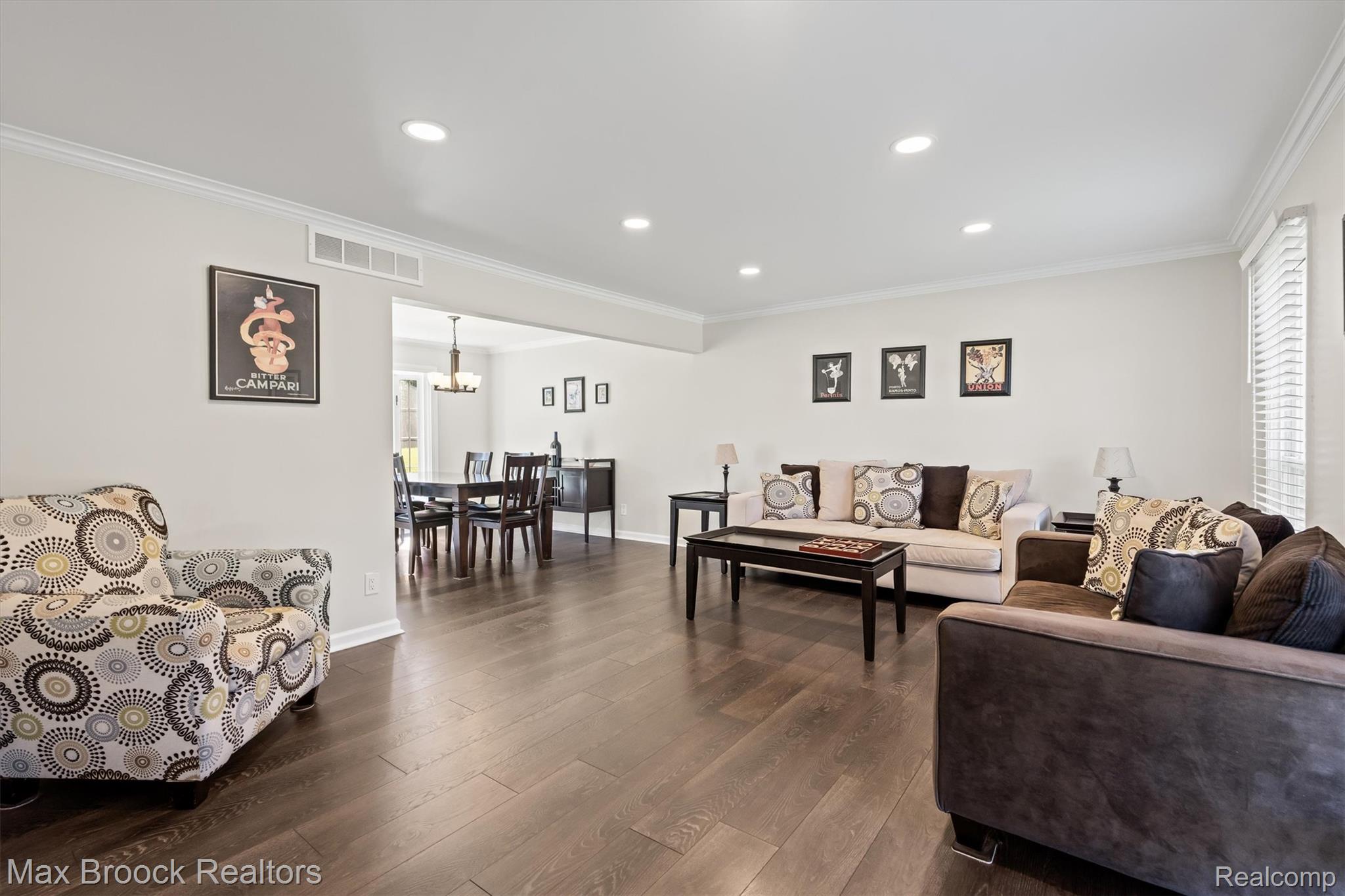 4467 Apple Valley Lane