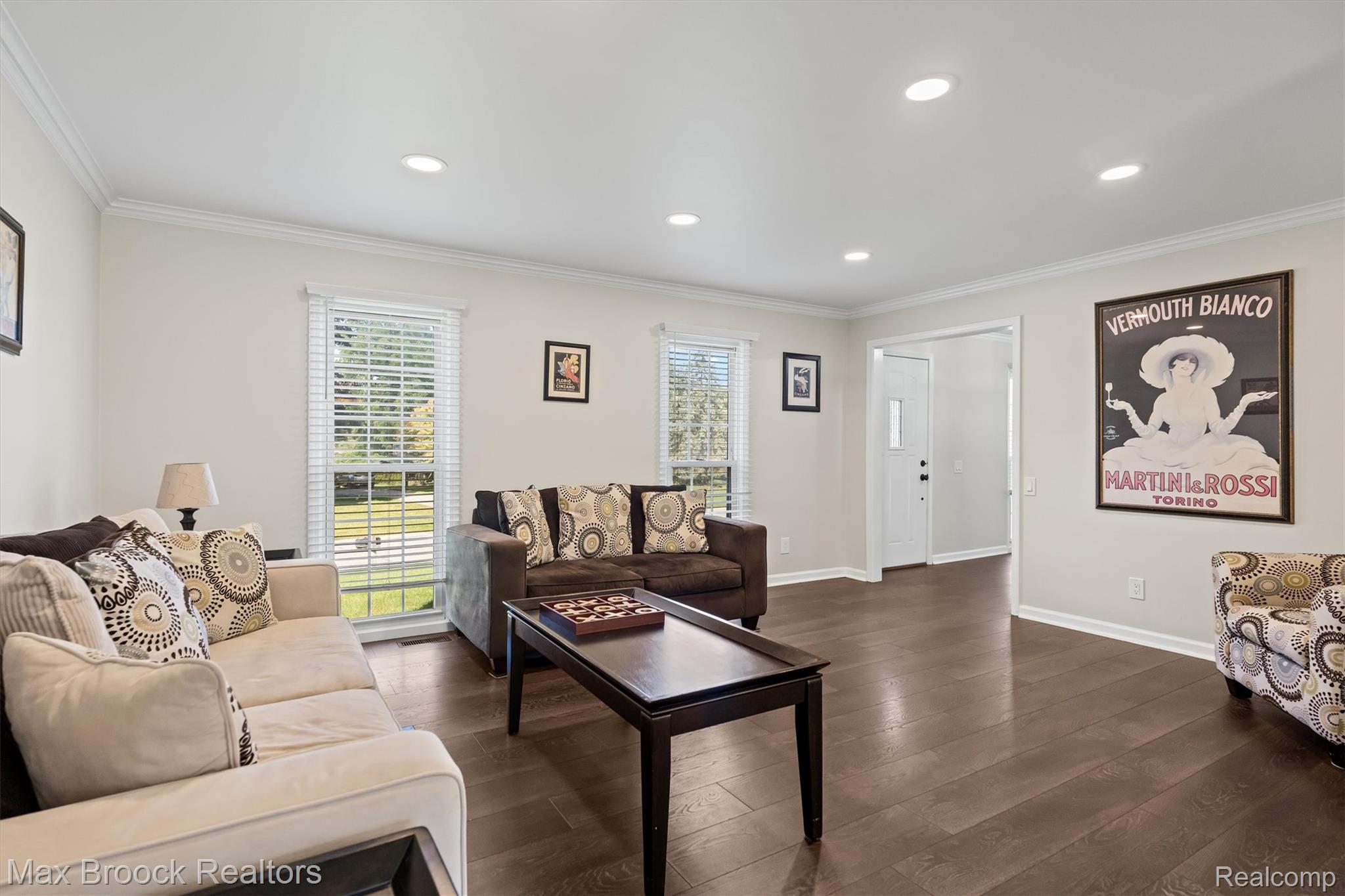 4467 Apple Valley Lane
