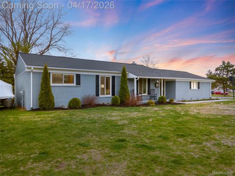 355 Sanders Road Oxford Charter Township MI 48371