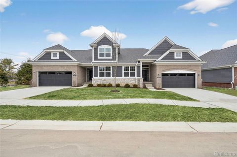 1432 Turner Drive 8 Commerce Charter Township MI 48390