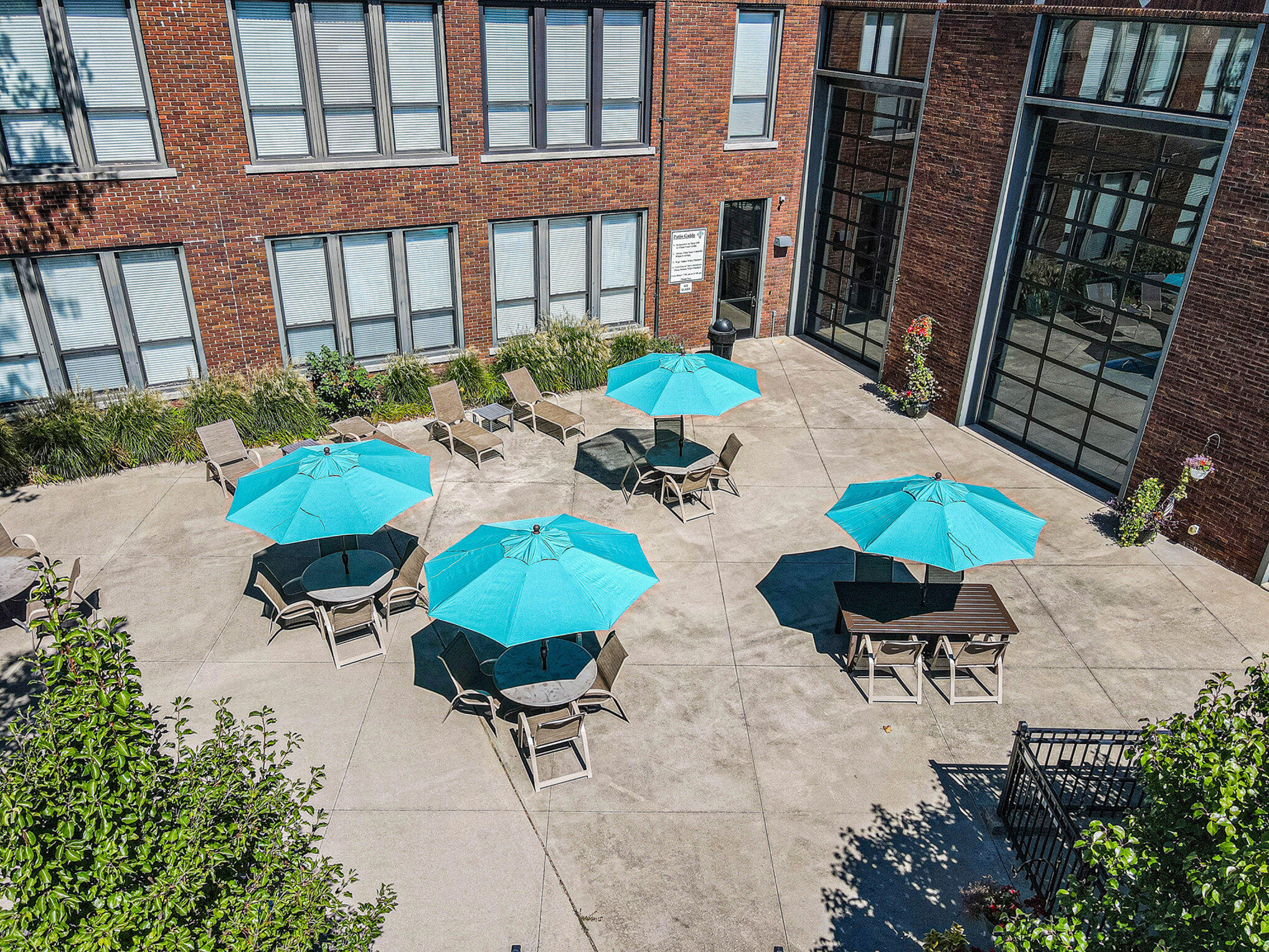 525 Superior Street 202