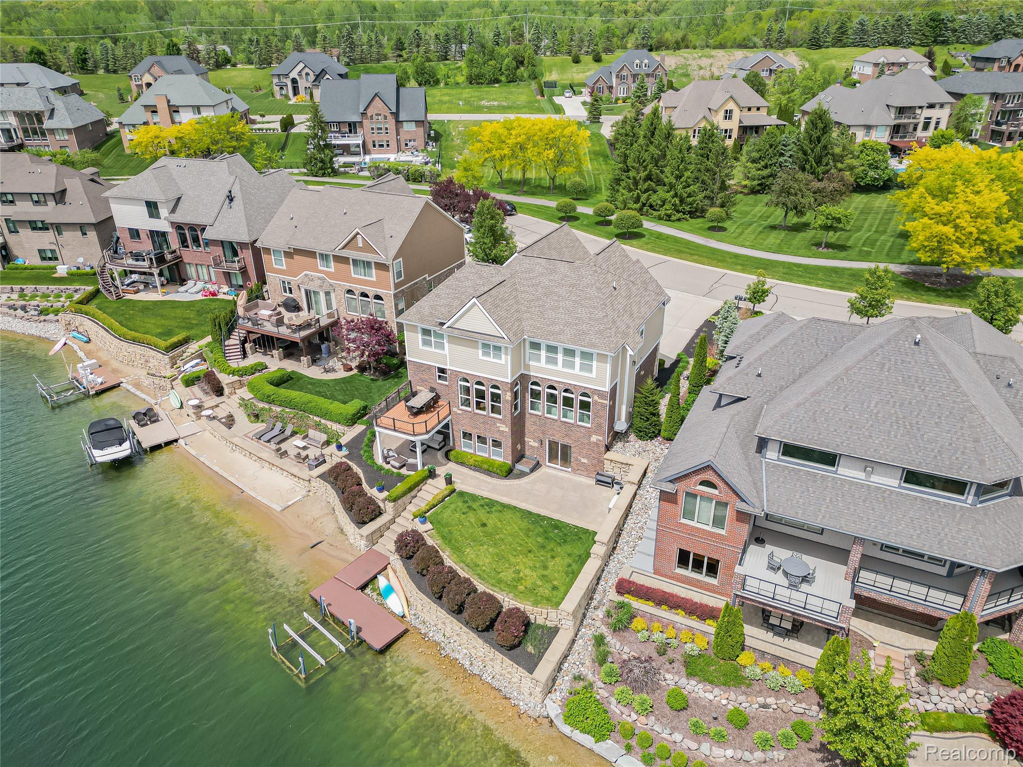 8439 Boulder Shores Drive